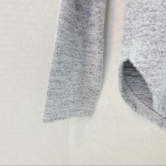 Banana Republic Ruffle Hem Top - Picture 5 of 8